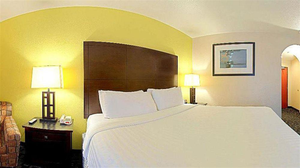 Super 8 By Wyndham Irving Dfw Airport/South Hotel Ngoại thất bức ảnh